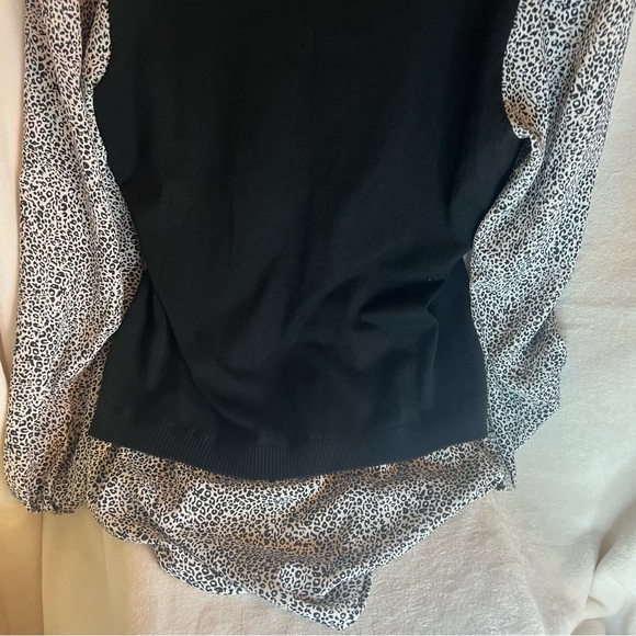 Adrianna Papell Designer Long Sleeve Shirt With Attached Sweater Size Medium - Picture 13 of 13